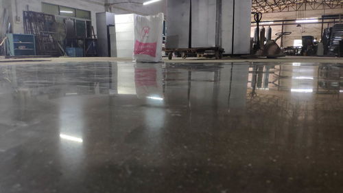 惠州市龍豐工廠水泥地起灰處理與高性能混凝土減水劑的應(yīng)用